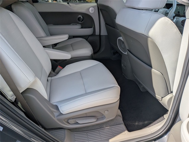 2026 Hyundai Palisade Limited Image 11 of 34