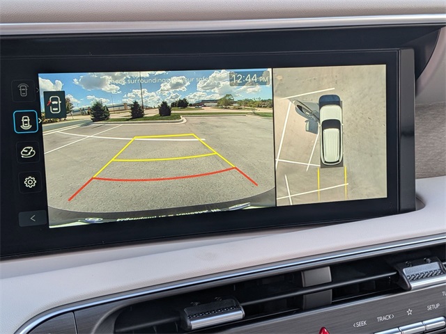 2026 Hyundai Palisade Limited Image 18 of 34