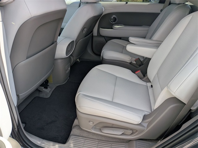 2026 Hyundai Palisade Limited Image 12 of 34