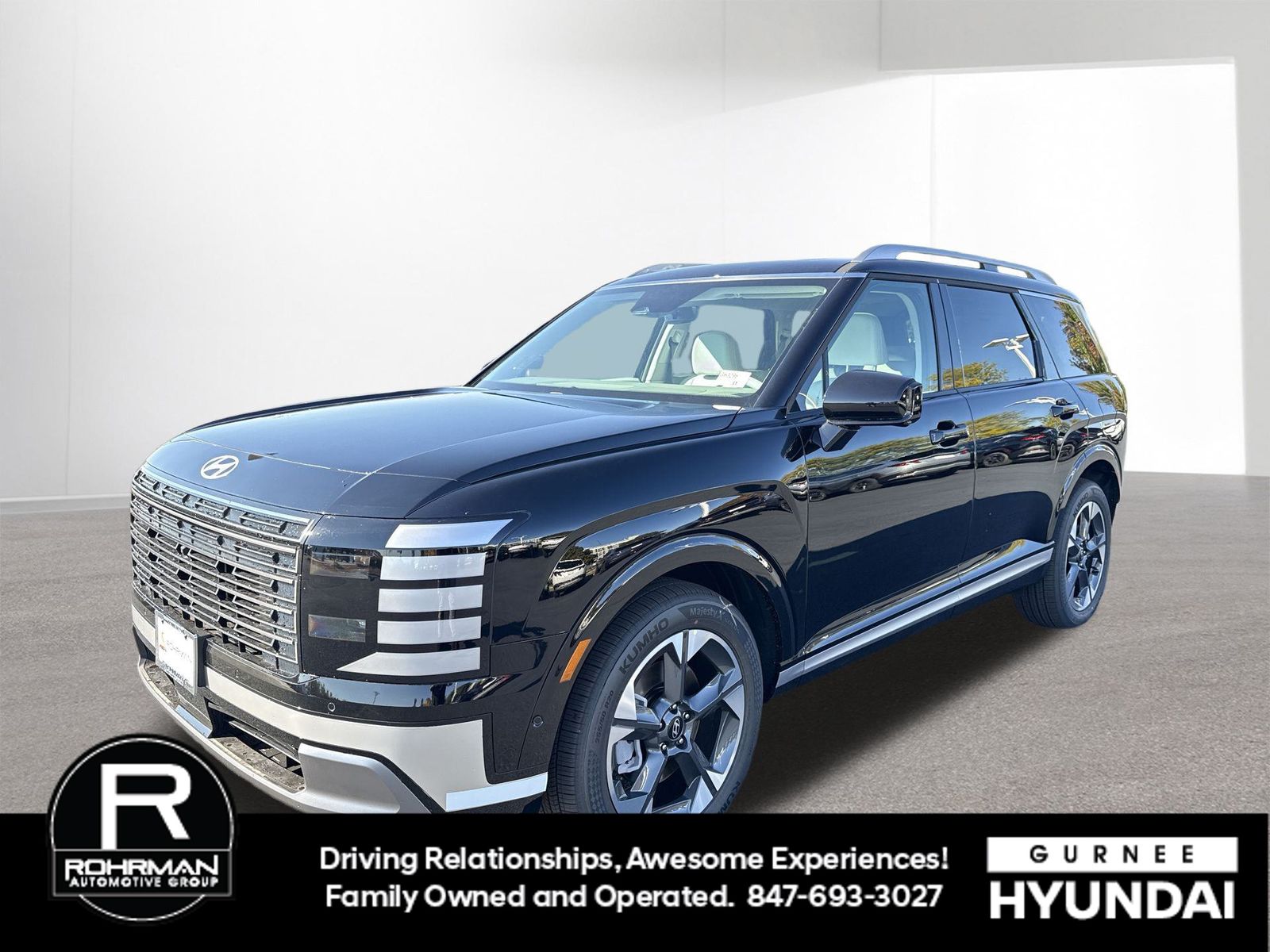 2026 Hyundai Palisade Limited Image 2 of 28