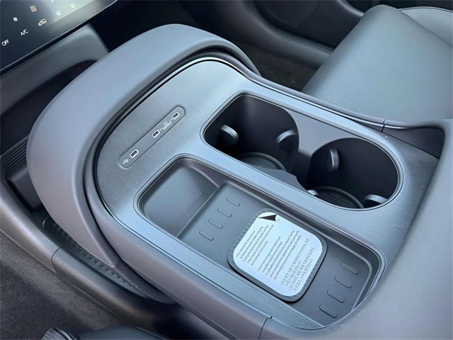 2026 Hyundai Palisade XRT Pro Image 16 of 25