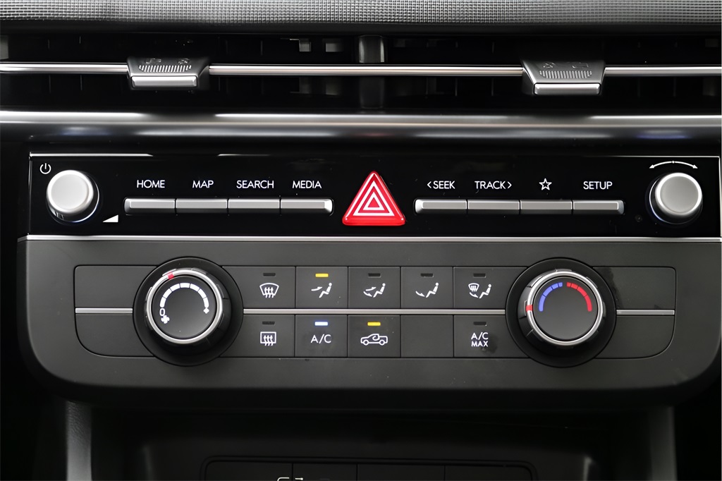 2026 Hyundai Santa Cruz SE Image 21 of 33