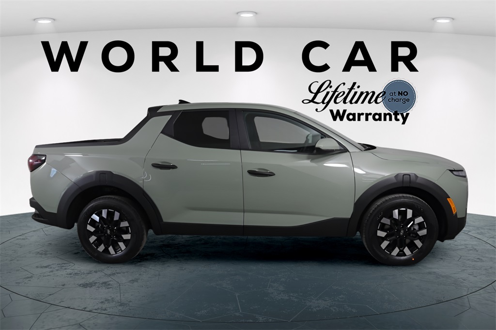 2026 Hyundai Santa Cruz SE Image 4 of 33