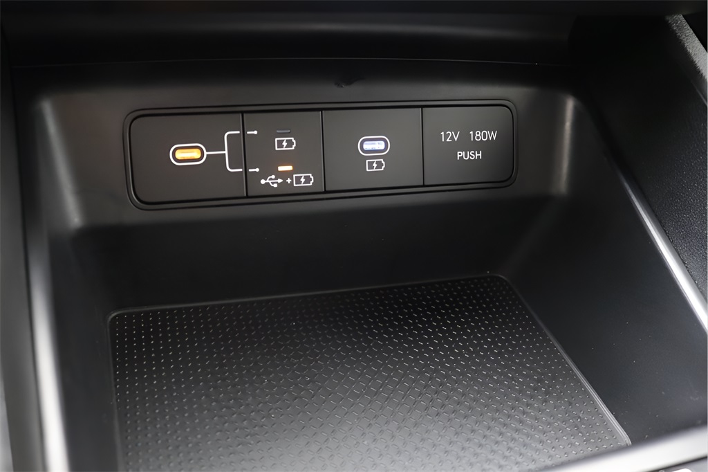 2026 Hyundai Santa Cruz SE Image 33 of 33