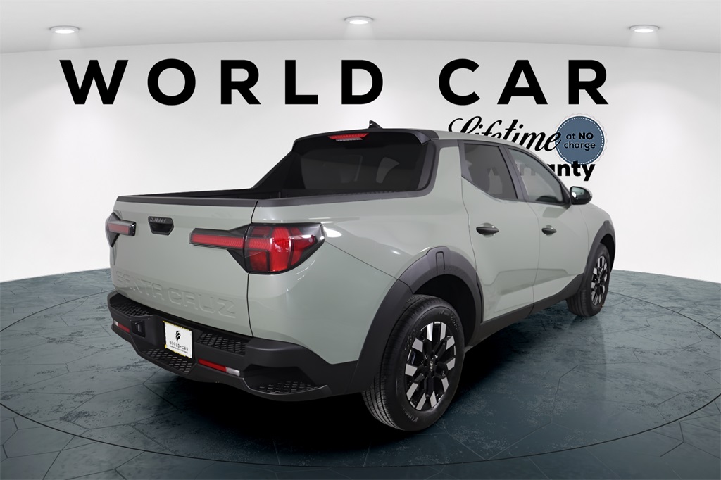 2026 Hyundai Santa Cruz SE Image 5 of 33