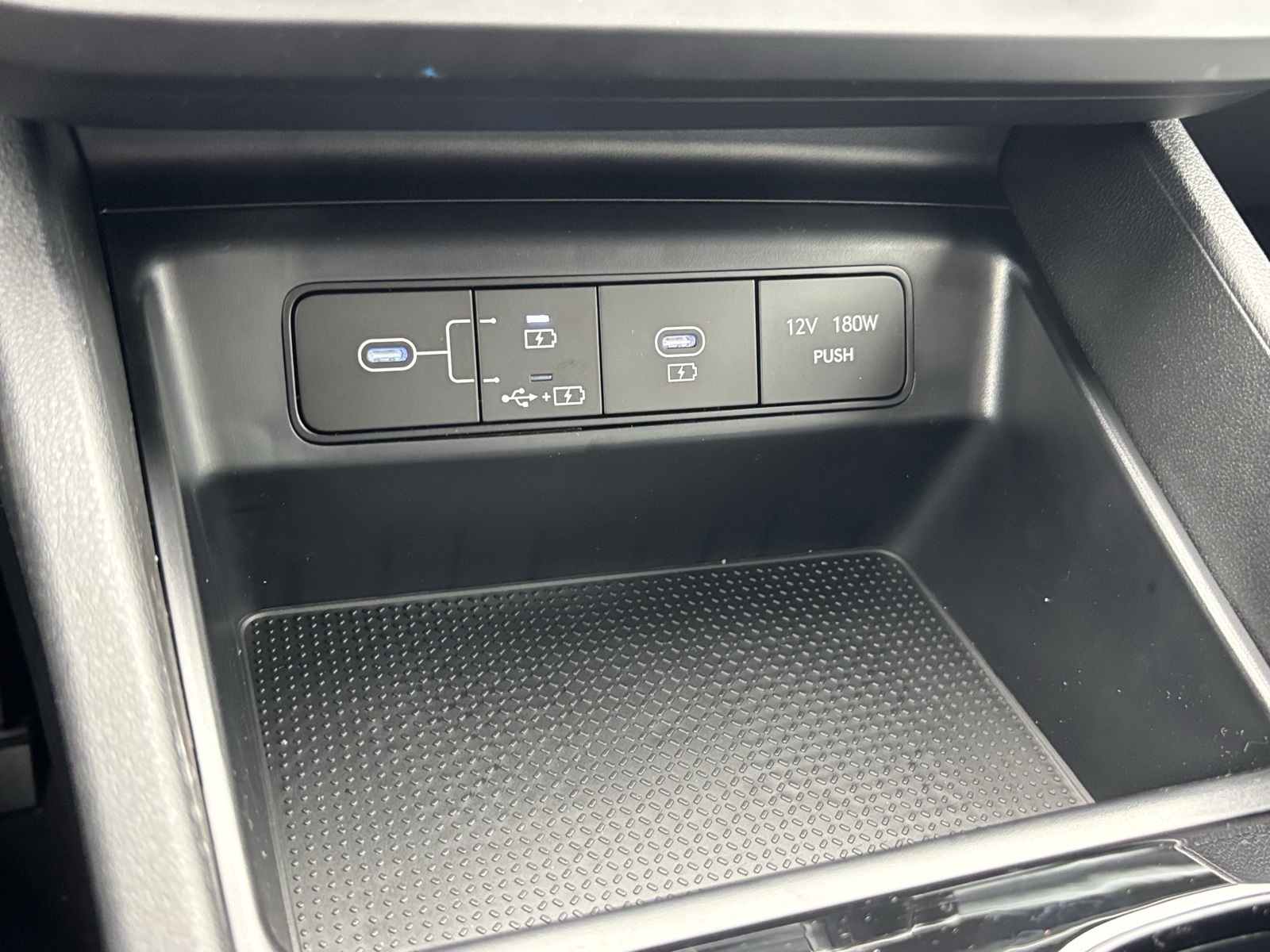 2026 Hyundai Santa Cruz SE Image 20 of 23