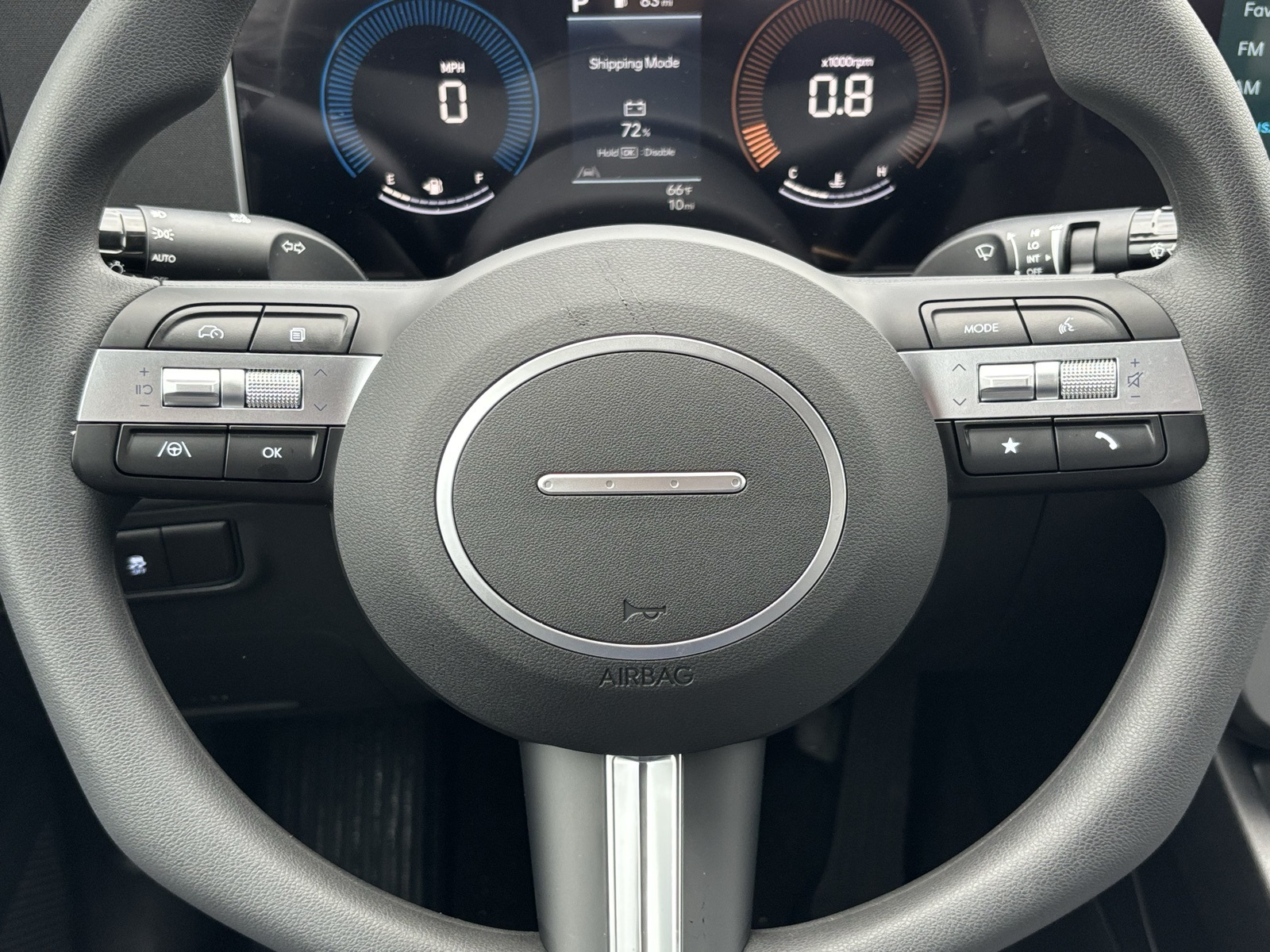 2026 Hyundai Santa Cruz SE Image 13 of 23