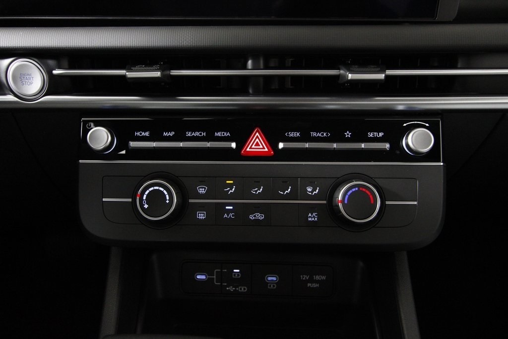 2026 Hyundai Santa Cruz SE Image 20 of 32