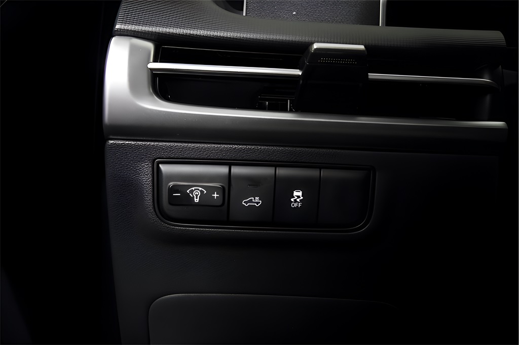 2026 Hyundai Santa Cruz SE Image 32 of 32