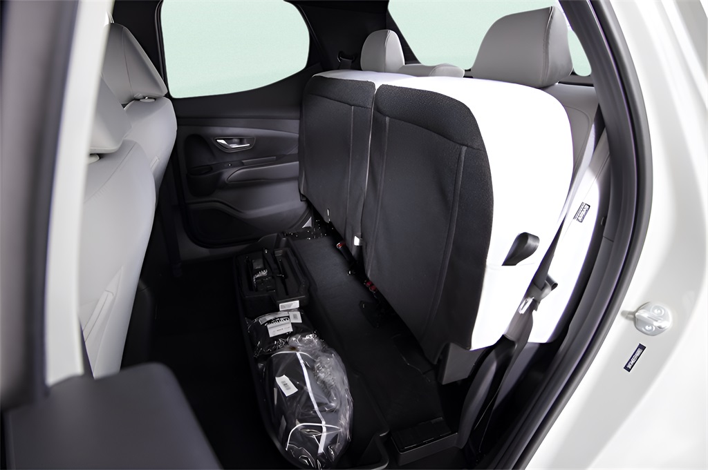 2026 Hyundai Santa Cruz SE Image 12 of 32