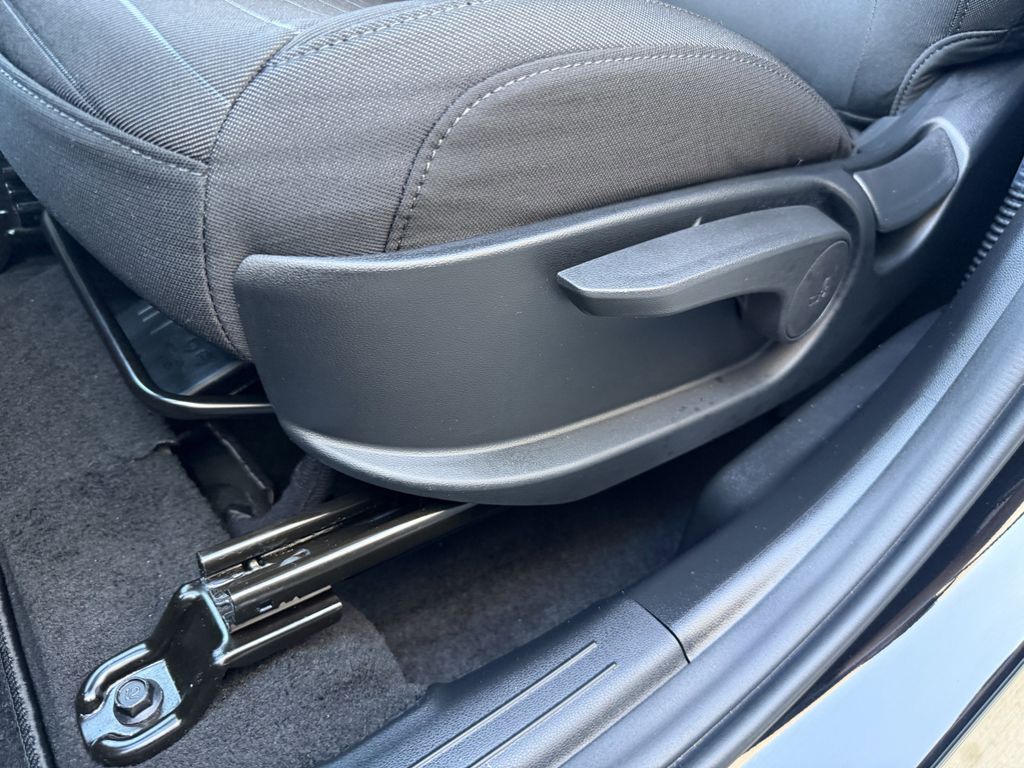 2026 Hyundai Santa Cruz SE Image 25 of 27