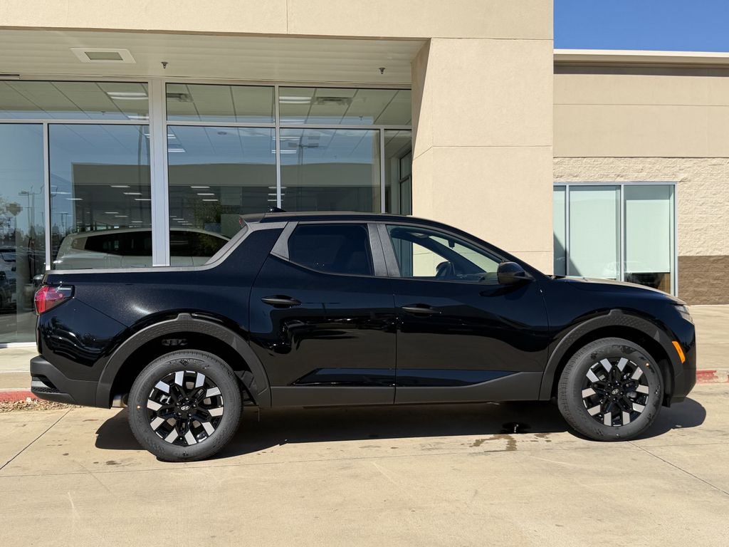 2026 Hyundai Santa Cruz SE Image 4 of 27