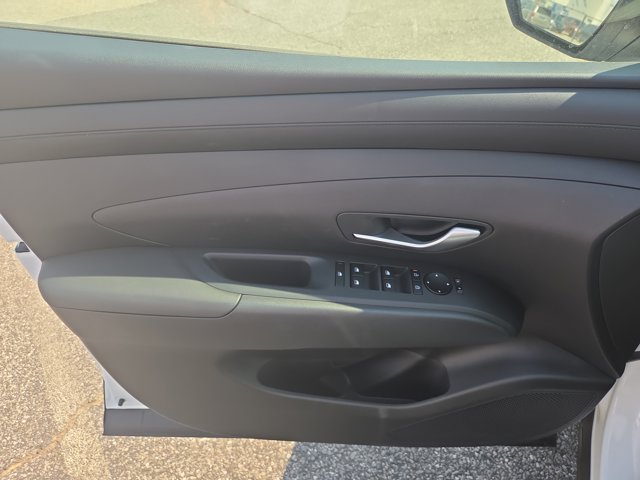 2026 Hyundai Santa Cruz SE Image 10 of 12