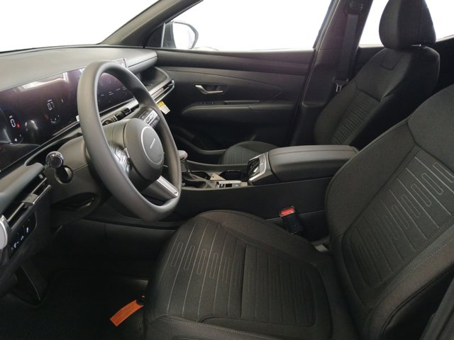 2026 Hyundai Santa Cruz SE Image 11 of 21