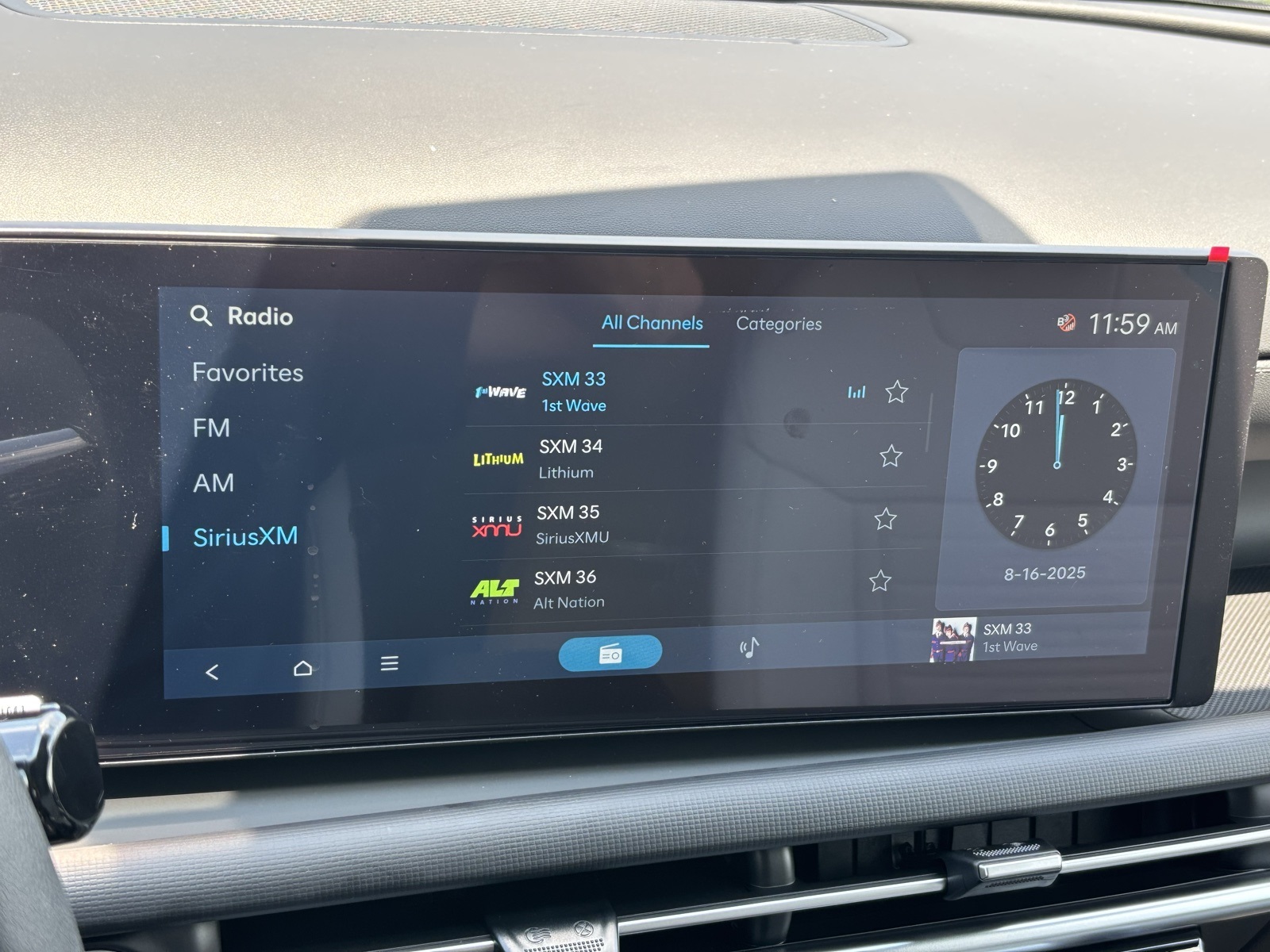 2026 Hyundai Santa Cruz SE Image 14 of 23