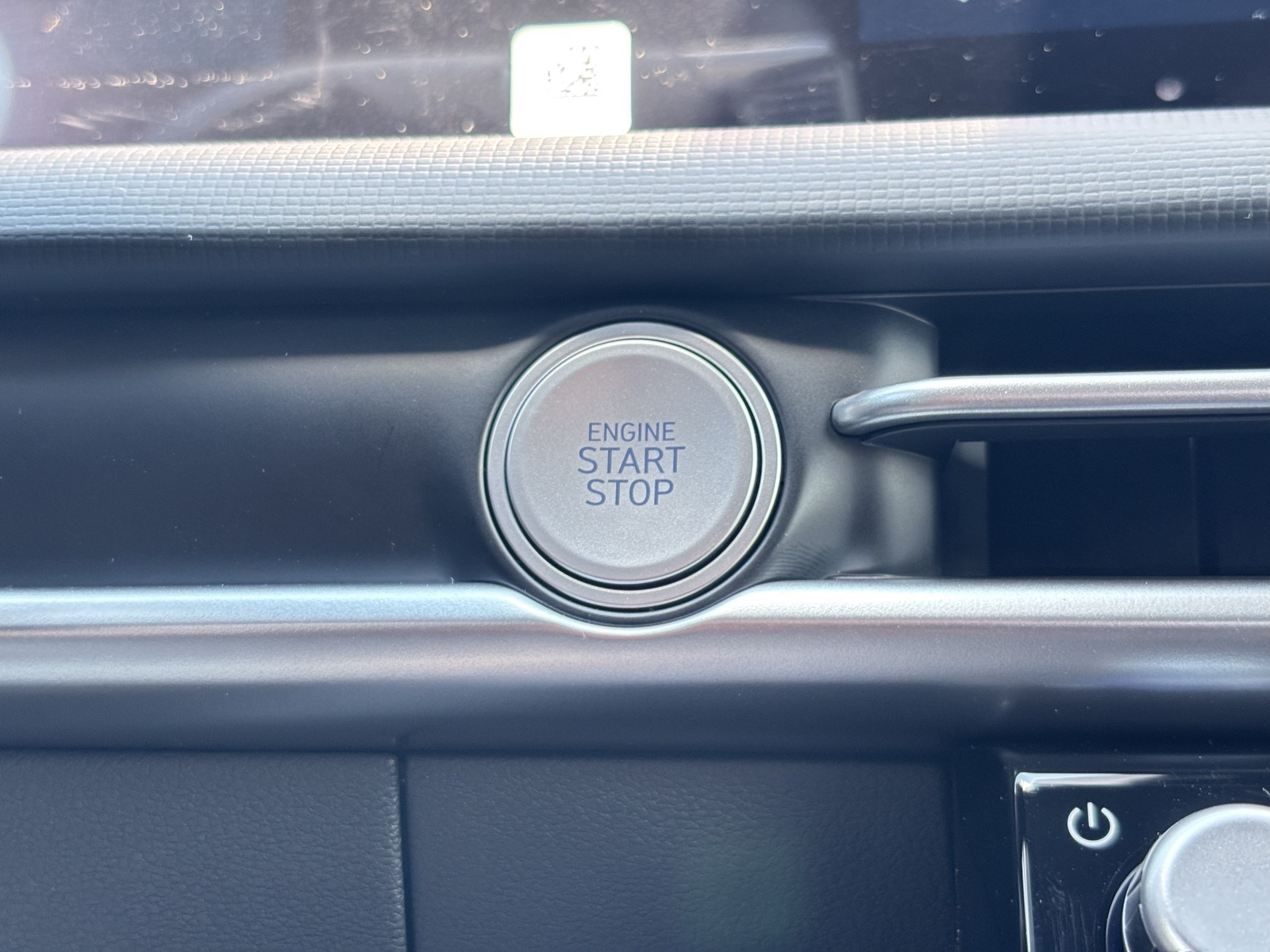 2026 Hyundai Santa Cruz SE Image 19 of 23