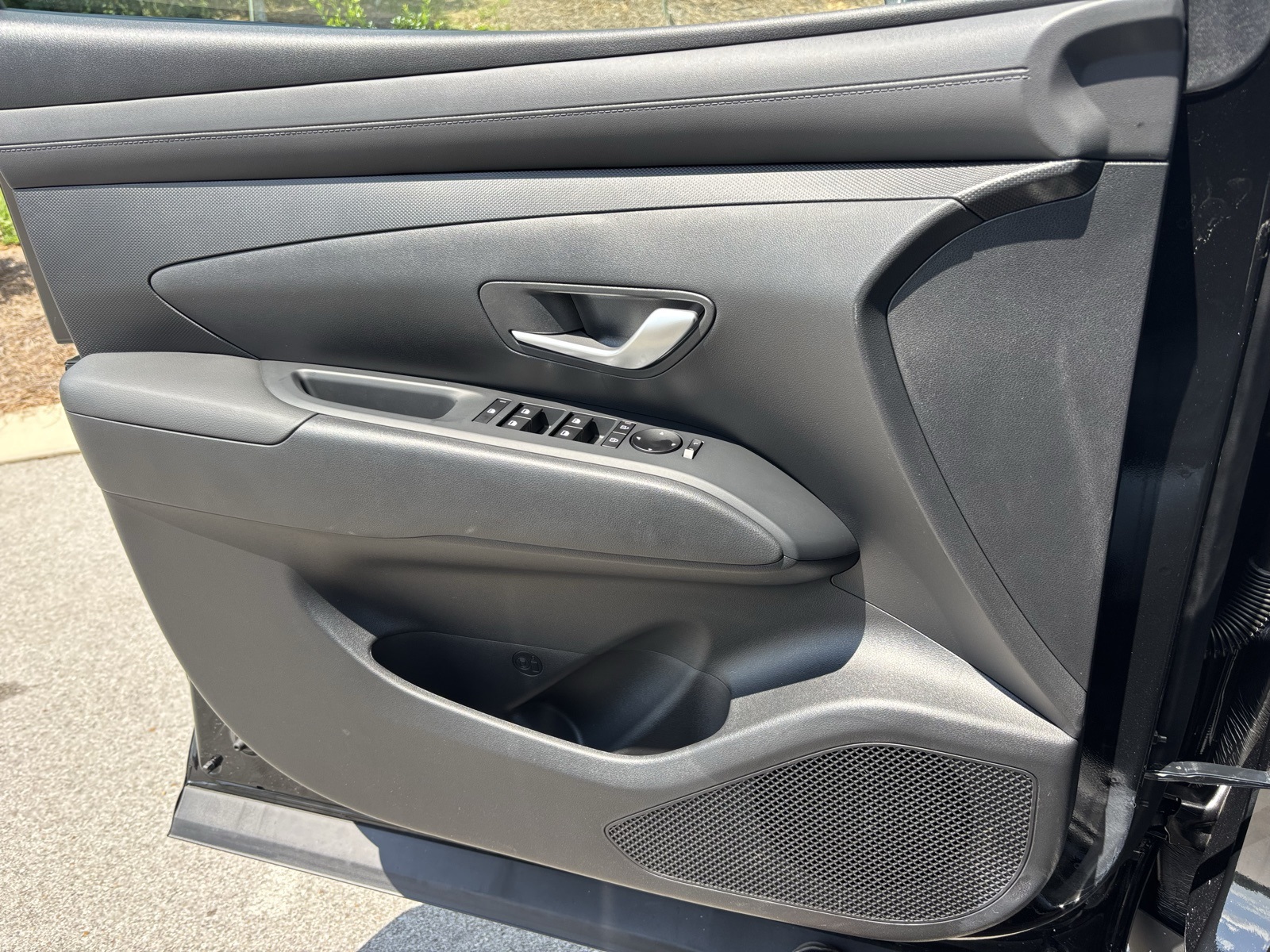 2026 Hyundai Santa Cruz SE Image 18 of 23