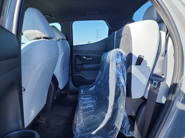 2026 Hyundai Santa Cruz SE Image 6 of 12