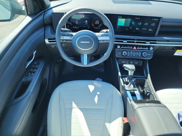 2026 Hyundai Santa Cruz SE Image 7 of 12