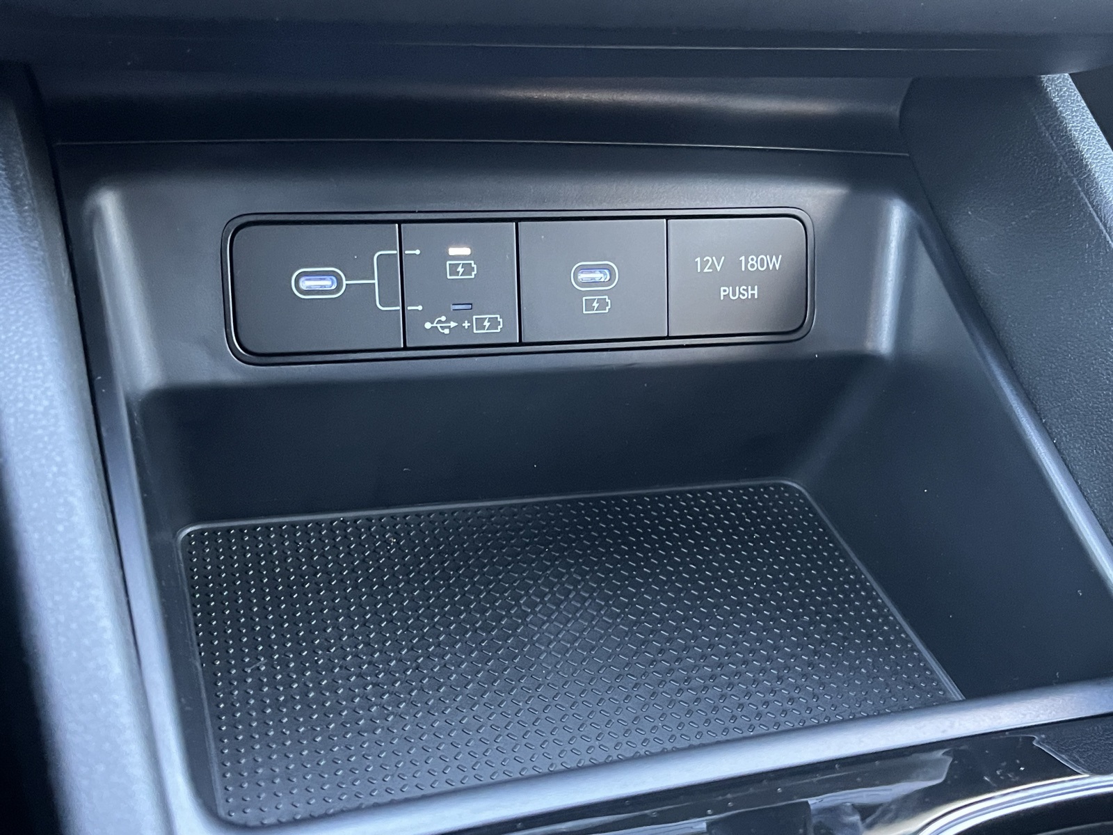 2026 Hyundai Santa Cruz SE Image 17 of 20