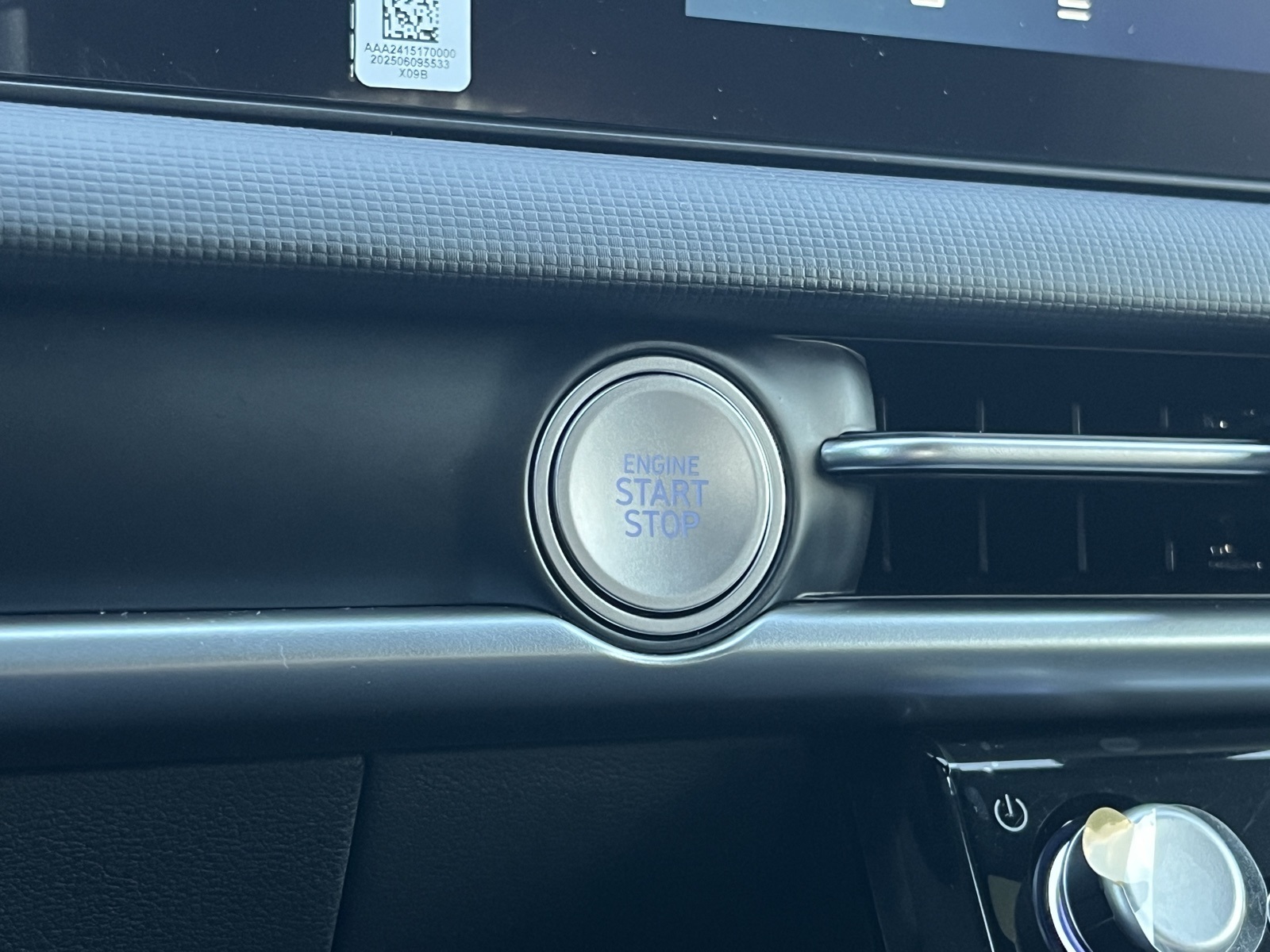 2026 Hyundai Santa Cruz SE Image 16 of 20