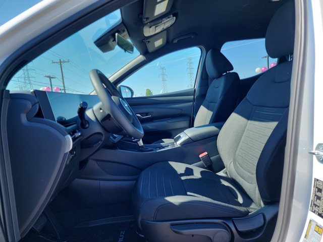 2026 Hyundai Santa Cruz SE Image 5 of 12