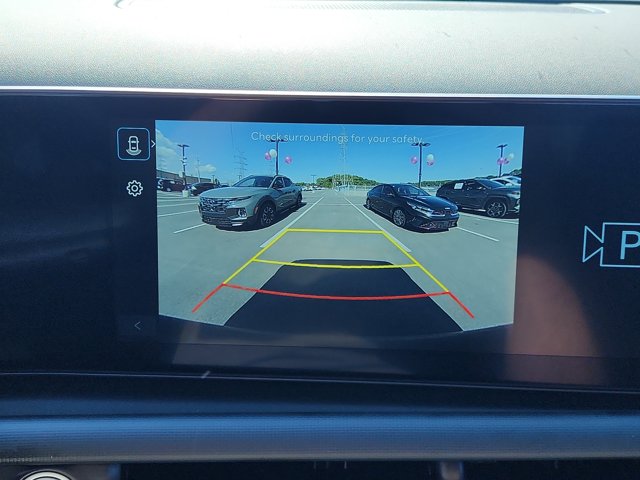 2026 Hyundai Santa Cruz SE Image 11 of 12