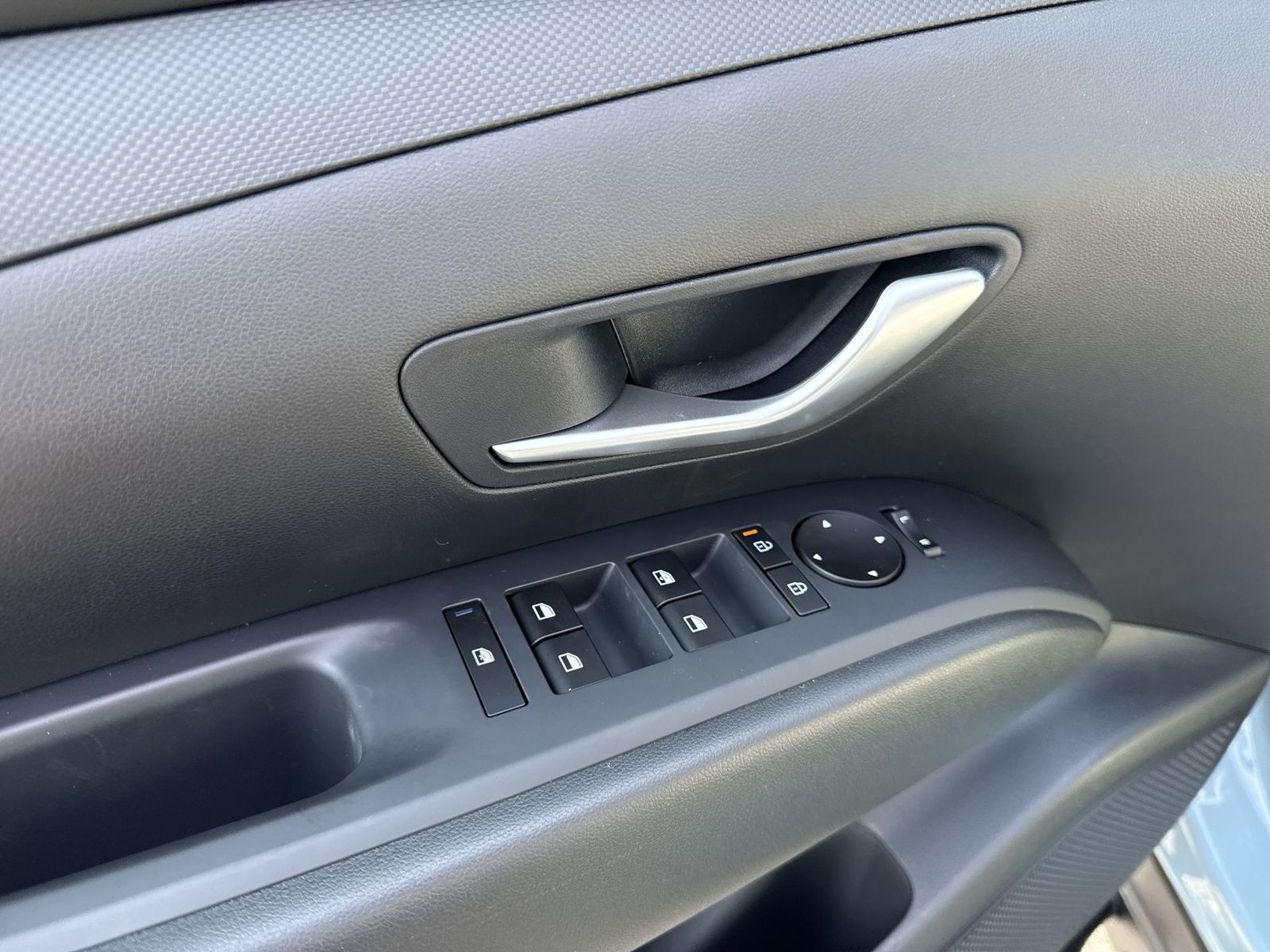 2026 Hyundai Santa Cruz SE Image 24 of 26