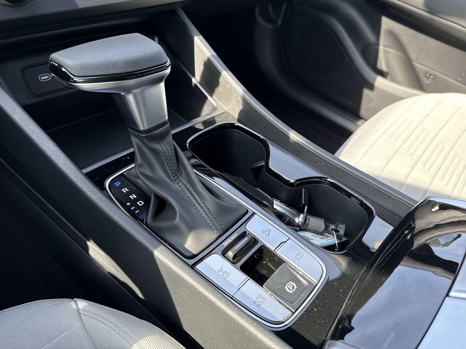 2026 Hyundai Santa Cruz SE Image 22 of 26