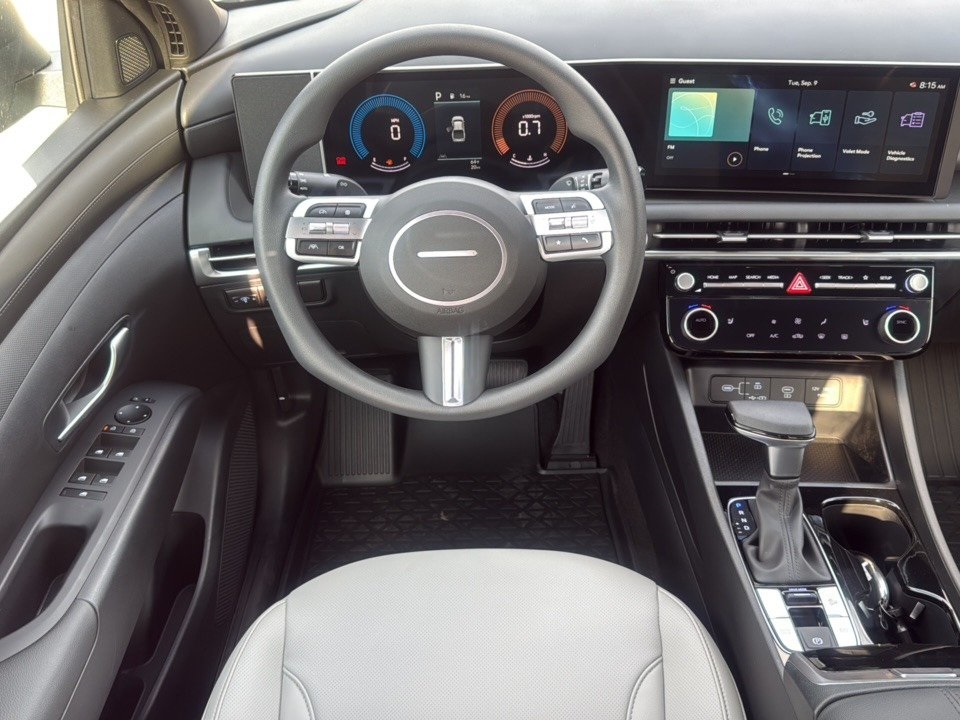 2026 Hyundai Santa Cruz SEL Image 13 of 25