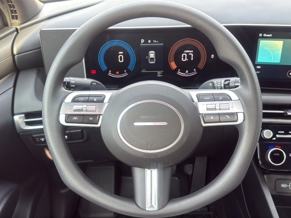 2026 Hyundai Santa Cruz SEL Image 15 of 25