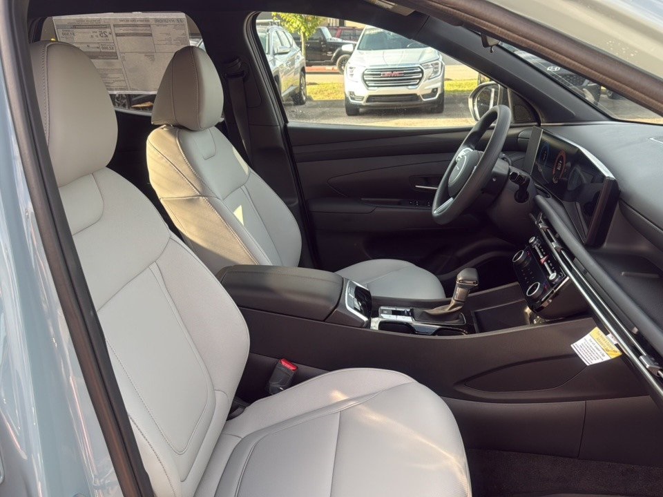 2026 Hyundai Santa Cruz SEL Image 12 of 25