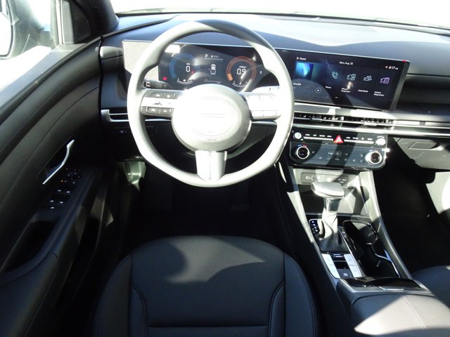 2026 Hyundai Santa Cruz SEL Image 12 of 20