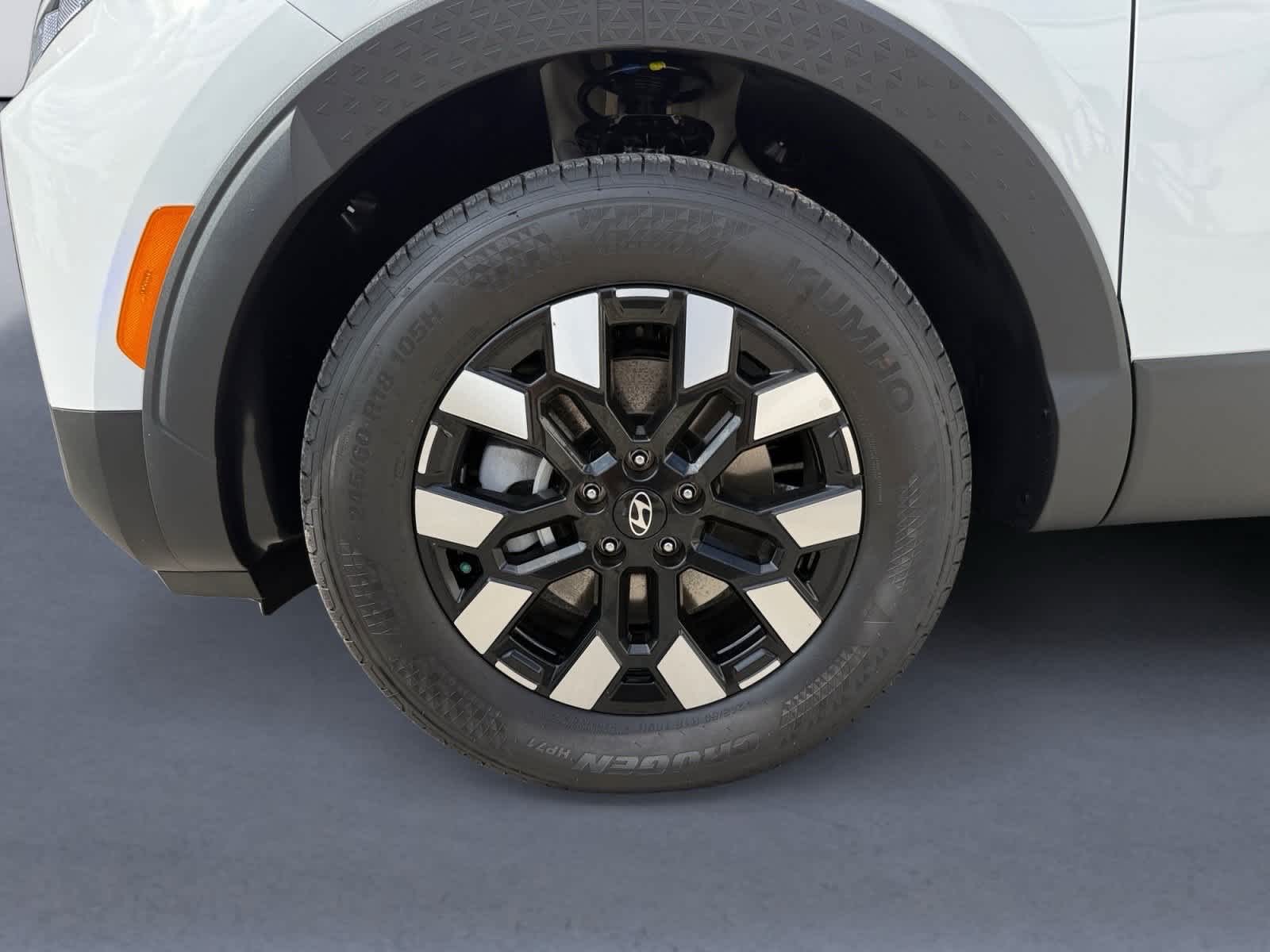 2026 Hyundai Santa Cruz SEL Image 9 of 27