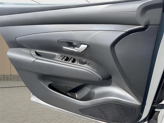 2026 Hyundai Santa Cruz SEL Image 17 of 22