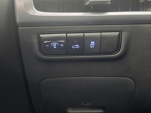 2026 Hyundai Santa Cruz SEL Image 12 of 20