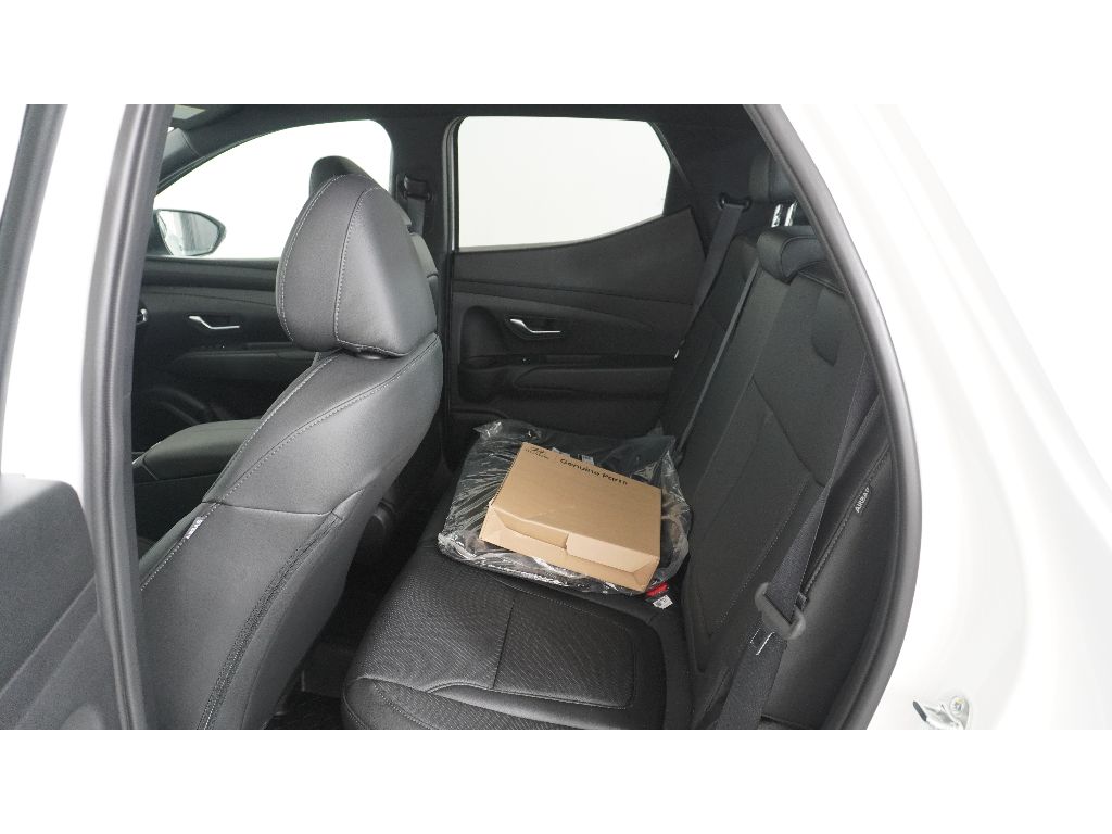 2026 Hyundai Santa Cruz SEL Image 9 of 12