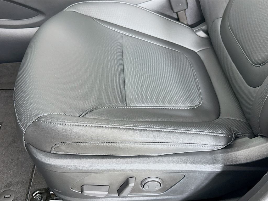 2026 Hyundai Santa Cruz SEL Image 24 of 30
