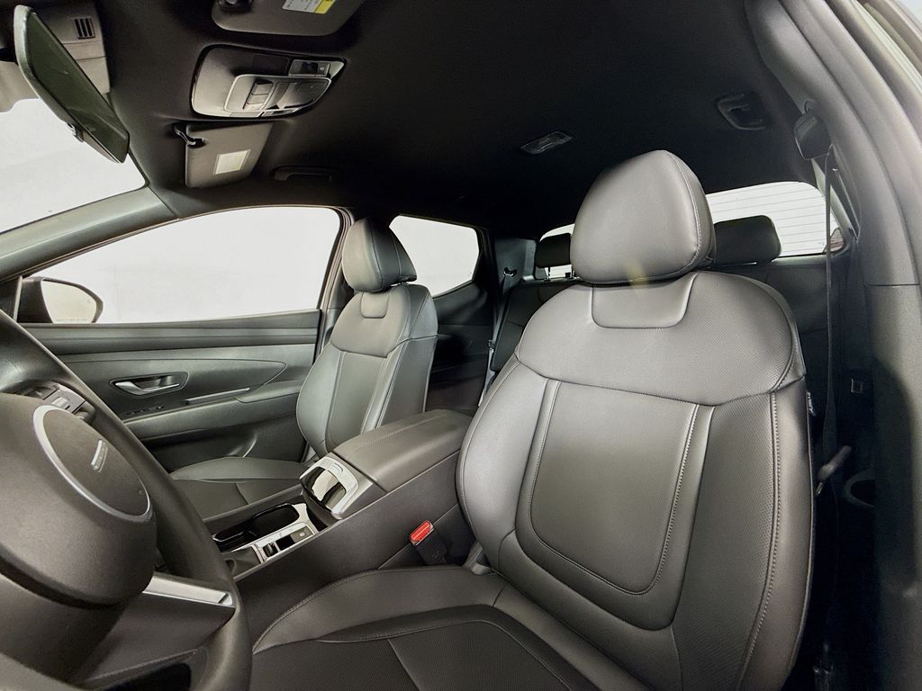 2026 Hyundai Santa Cruz SEL Image 14 of 30