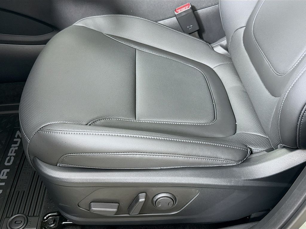 2026 Hyundai Santa Cruz SEL Image 27 of 30