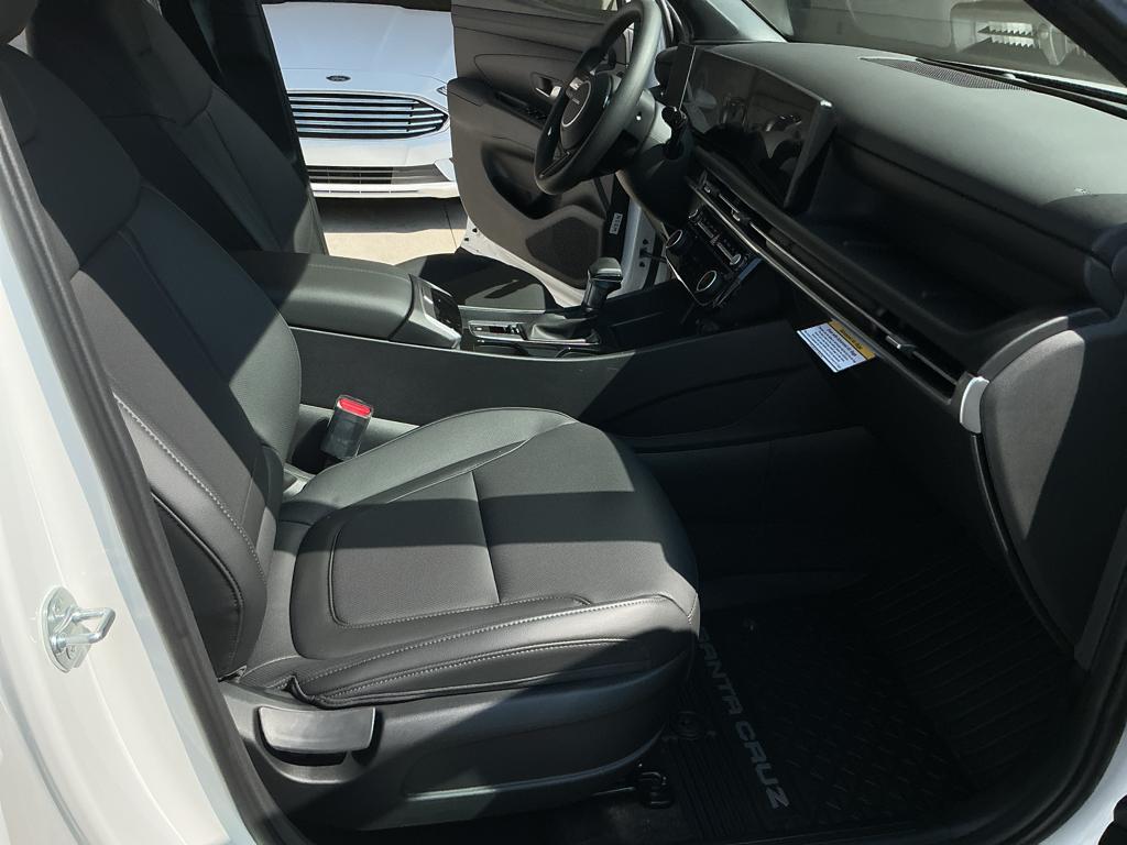 2026 Hyundai Santa Cruz SEL Image 11 of 20