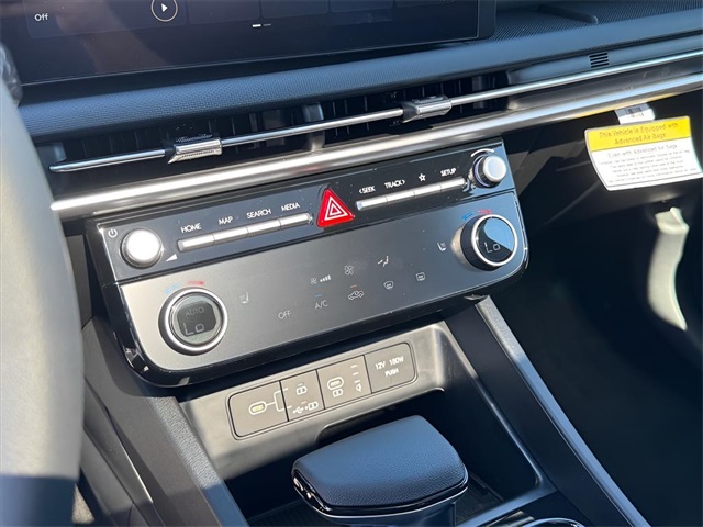 2026 Hyundai Santa Cruz SEL Activity Image 16 of 23