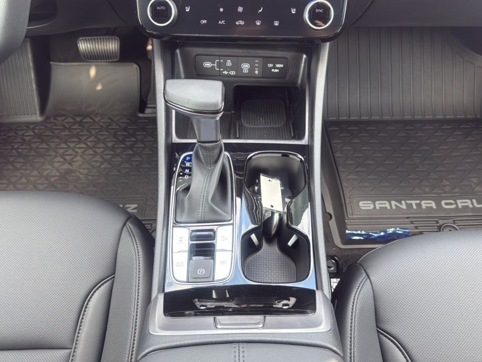 2026 Hyundai Santa Cruz SEL Activity Image 18 of 24