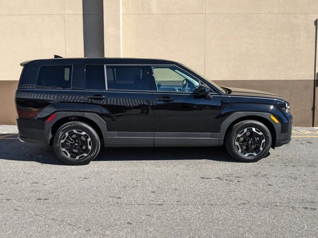 2026 Hyundai Santa Fe SE Image 4 of 39