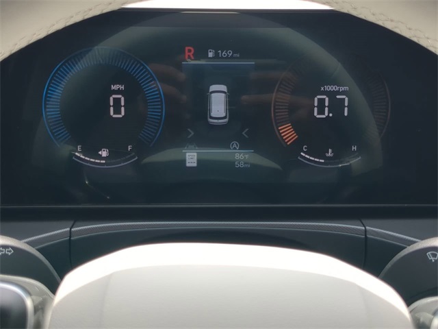 2026 Hyundai Santa Fe SE Image 13 of 39