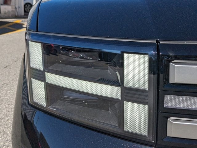 2026 Hyundai Santa Fe SE Image 18 of 39