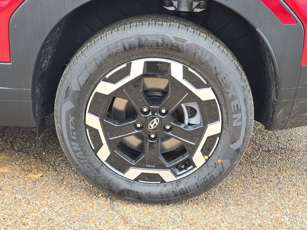 2026 Hyundai Santa Fe SEL Image 10 of 34