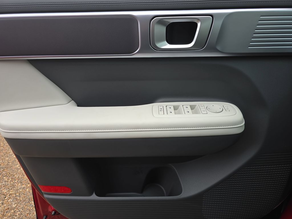 2026 Hyundai Santa Fe SEL Image 24 of 34