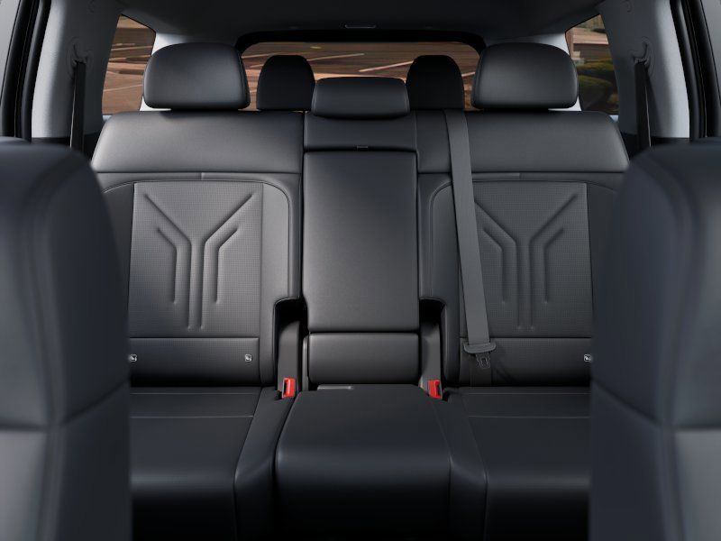 2026 Hyundai Santa Fe SEL Image 9 of 17