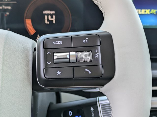 2026 Hyundai Santa Fe Hybrid SE Image 24 of 31